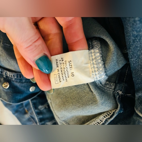 Capri buttonfly capri jeans - Picture 6 of 6